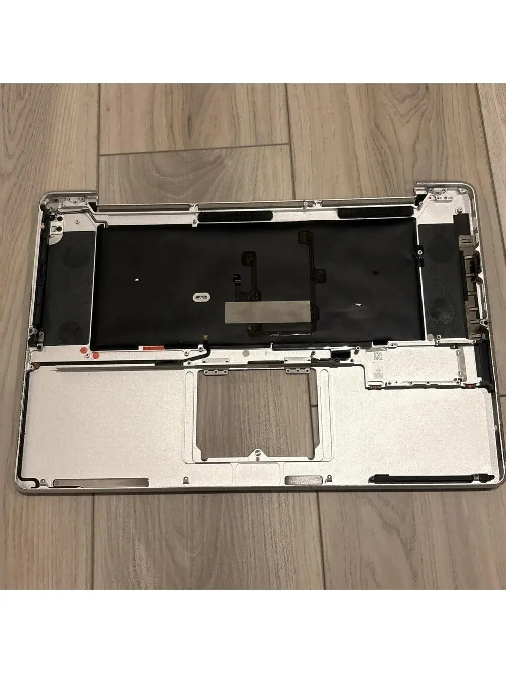 Grade B US Keyboard Top Case Topcase for MacBook Pro 17